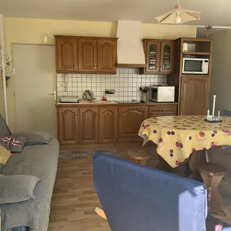 Centre De : 2 Chambres, Balcon Sud, Et Commerces A Proximite - Fr-1-482-112 Fort-Mahon-Plage