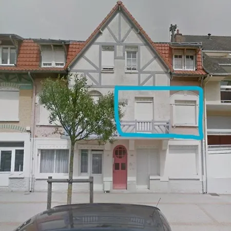 Centre De : 2 Chambres, Balcon Sud, Et Commerces A Proximite - Fr-1-482-112 Daire *